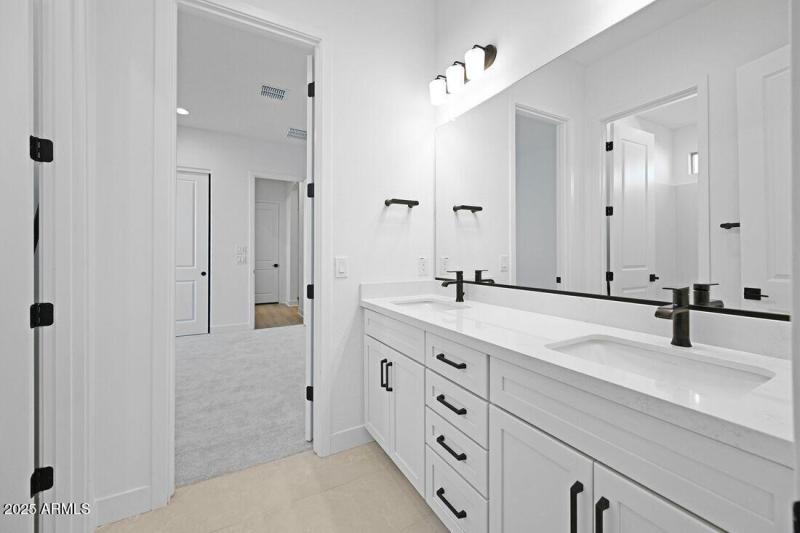 7660 W REMUDA Drive- Ready Now!