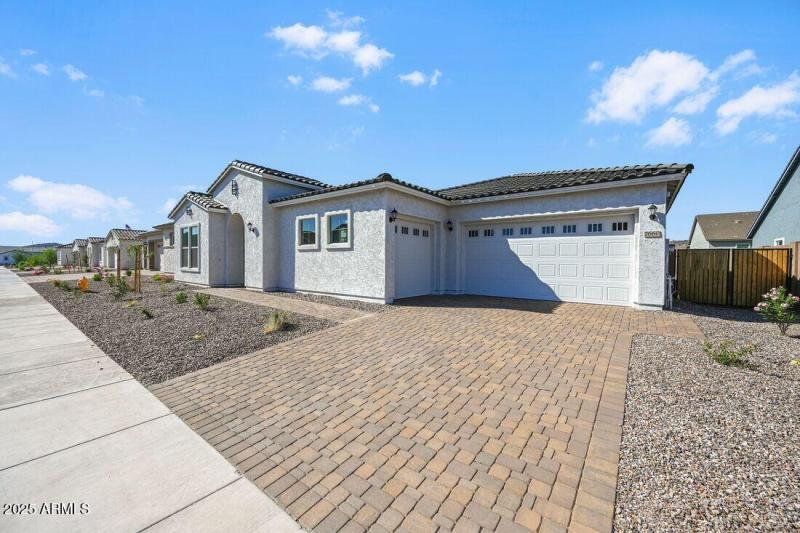 7660 W REMUDA Drive- Ready Now!