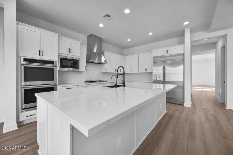 7660 W REMUDA Drive- Ready Now!