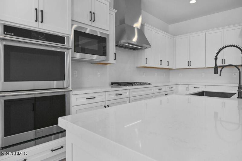 7660 W REMUDA Drive- Ready Now!