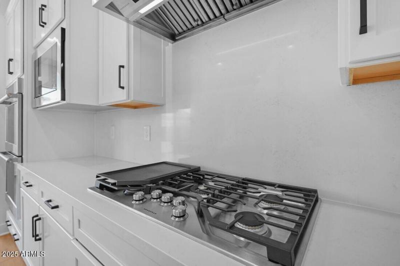 7660 W REMUDA Drive- Ready Now!