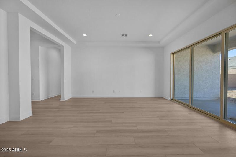 7660 W REMUDA Drive- Ready Now!