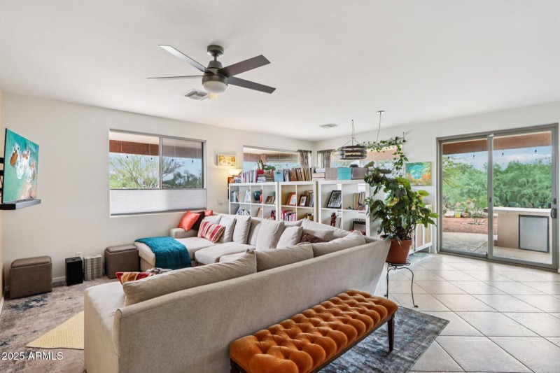 10-web-or-mls-E Anasazi Pl-S2009-010