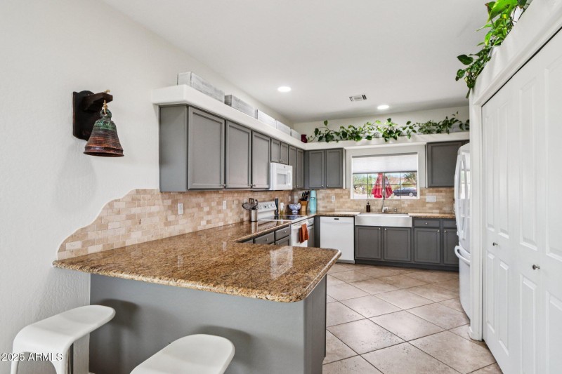 20-web-or-mls-E Anasazi Pl-S2009-020