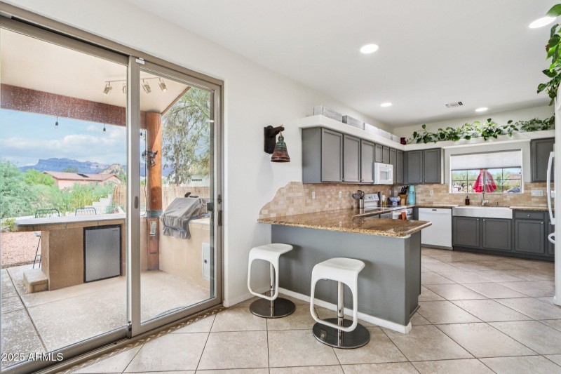 21-web-or-mls-E Anasazi Pl-S2009-021