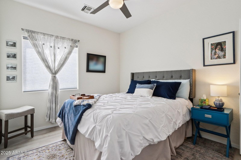 31-web-or-mls-E Anasazi Pl-S2009-031