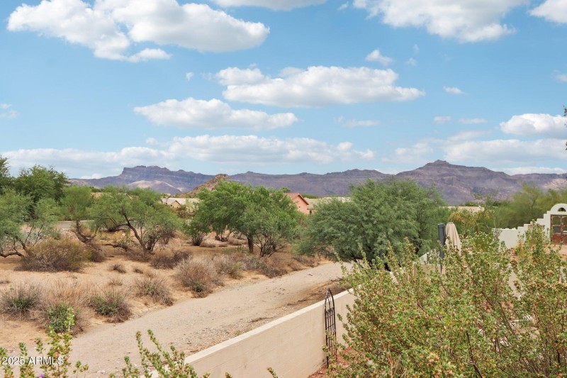 40-web-or-mls-E Anasazi Pl-S2009-040