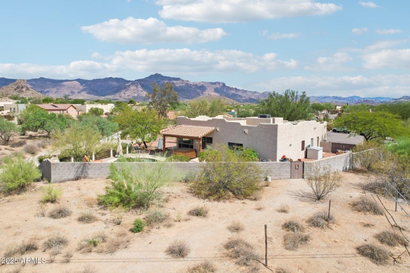 51-web-or-mls-E Anasazi Pl-S2009-051