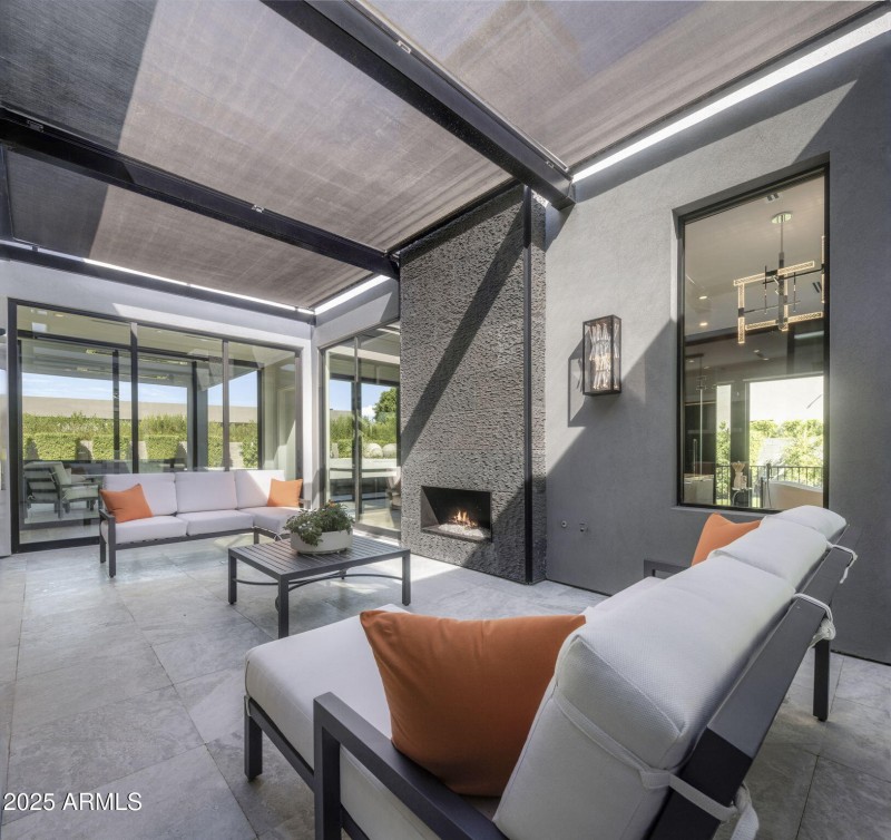 Courtyard Atrium Closed