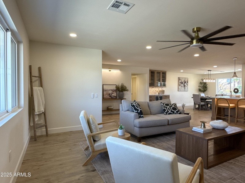 DJI_20250920_112958_405