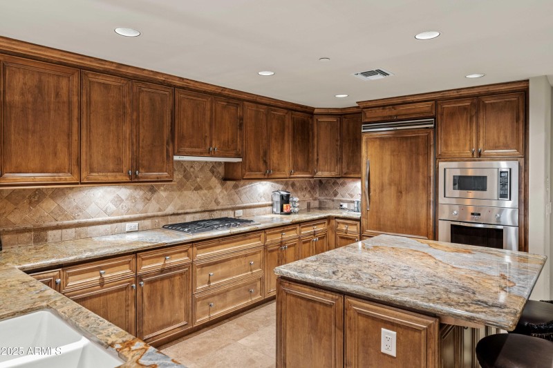 09112025_MLS_Resolution_Waterfront Tower