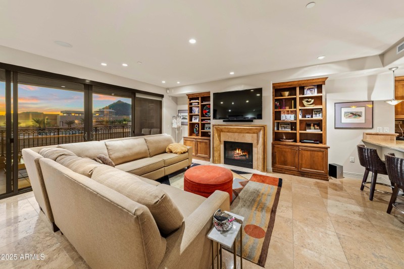 09112025_MLS_Resolution_Waterfront Tower