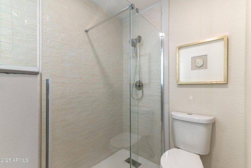 21_8787 e mountain view rd 2101-21