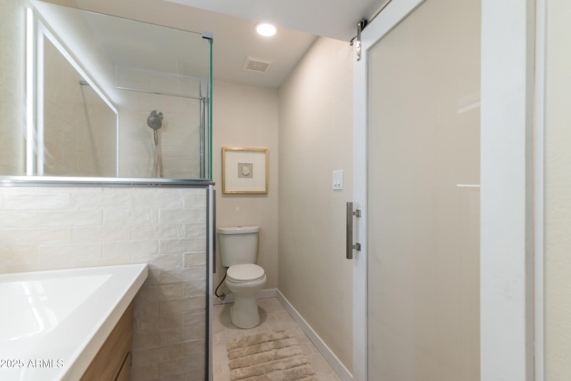 20_8787 e mountain view rd 2101-20