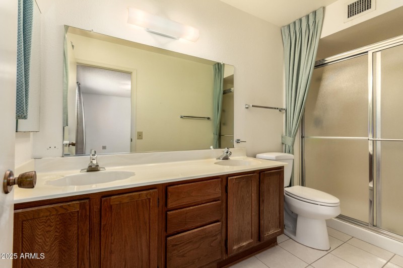 18 - Crystal Lake 12735