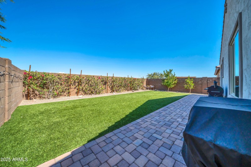 19862 W Palo Verde Dr-32