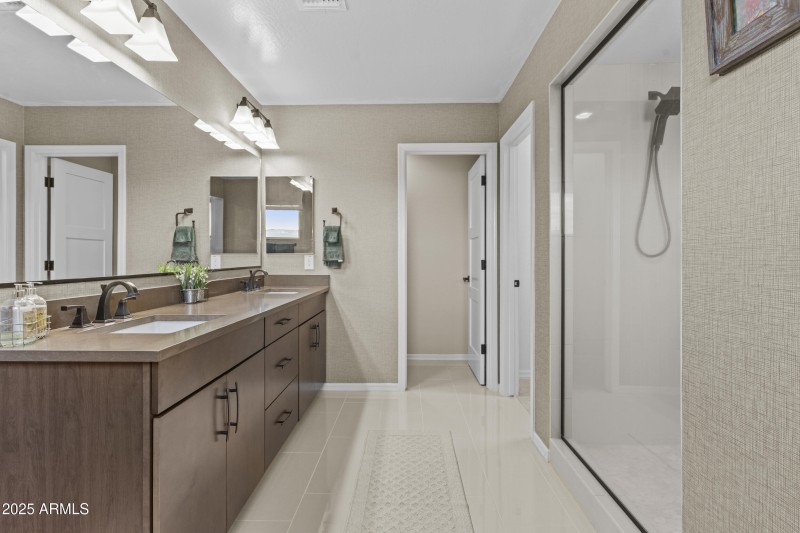 Luxurious Primary Bath!