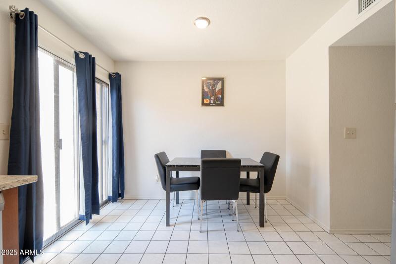 20250919_7977-W-Wacker-Rd_Unit-253_08