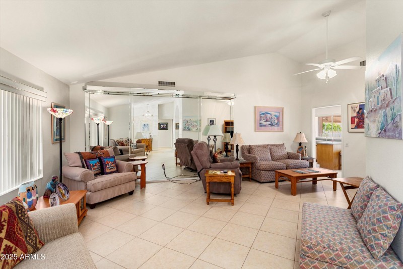 06-14623 W Greystone Dr