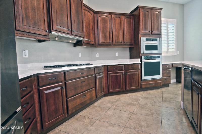 7167 W Merriweather Wy-large-015-033-Kit