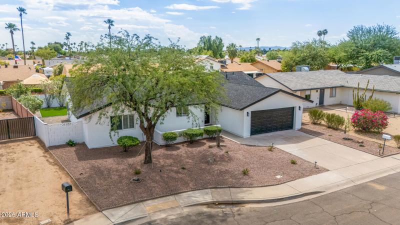 06 - Fairmount Drone