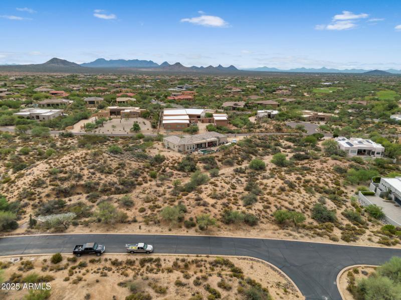 13-web-or-mls-DJI_0686