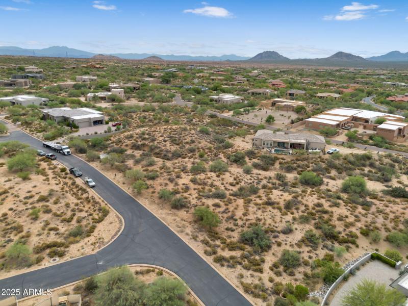 12-web-or-mls-DJI_0683