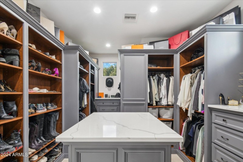 Primary Suite Closet