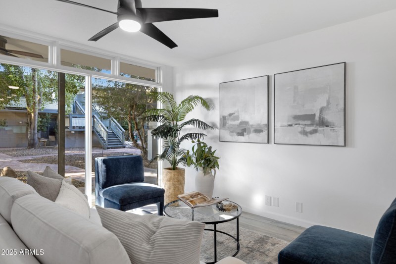 1101 E Bethany Home Rd #15-3