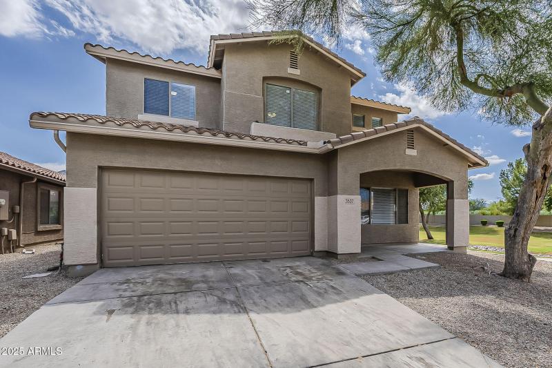 2-web-or-mls-Paseo Way-2