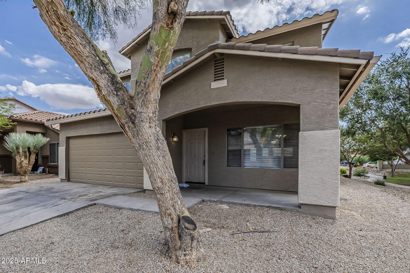3-web-or-mls-Paseo Way-3