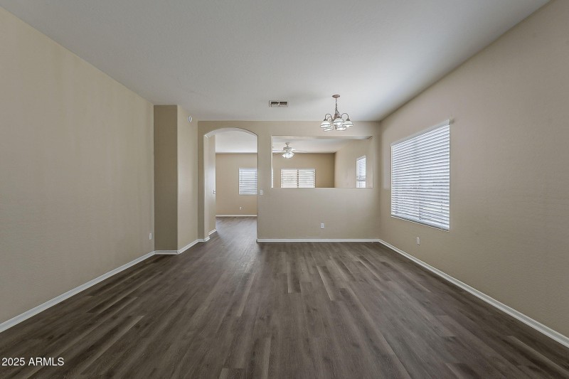 8-web-or-mls-Paseo Way-8