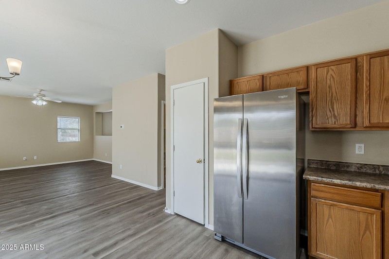 17-web-or-mls-Paseo Way-17