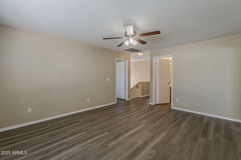 22-web-or-mls-Paseo Way-22