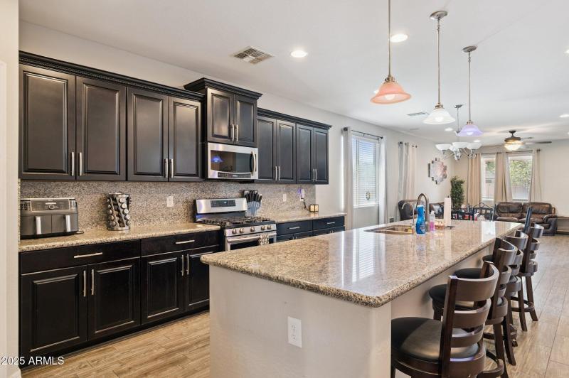 6-web-or-mls-41721-w-anne-ln