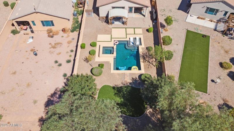 40-web-or-mls-41721-w-anne-ln