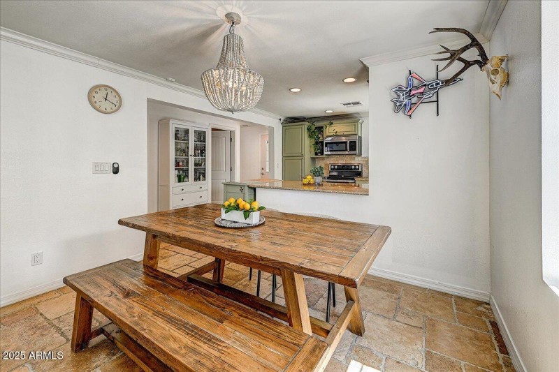 11-Casual Dining III