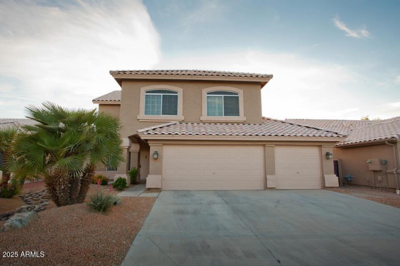 2) 62910-68cb4b969399c