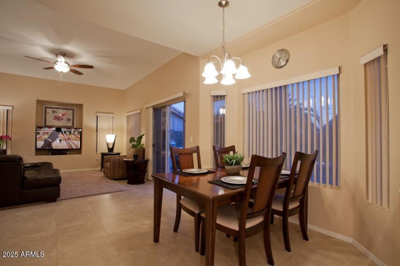 30) 62910-68cb4b840c328