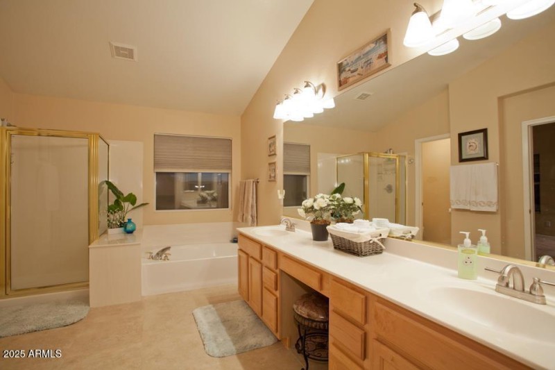 64) 62910-68cb4b91f2156