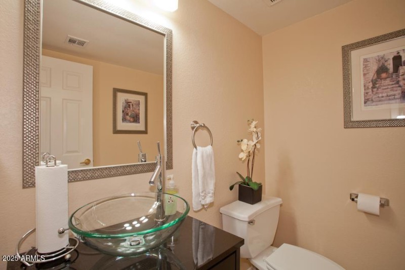 75) 62910-68cb4b93423c9