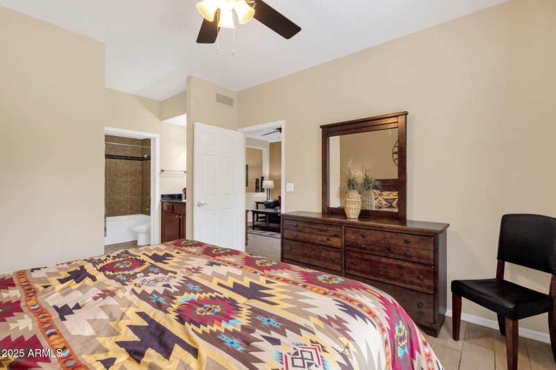 24-web-or-mls-5335-e-shea-blvd-1040