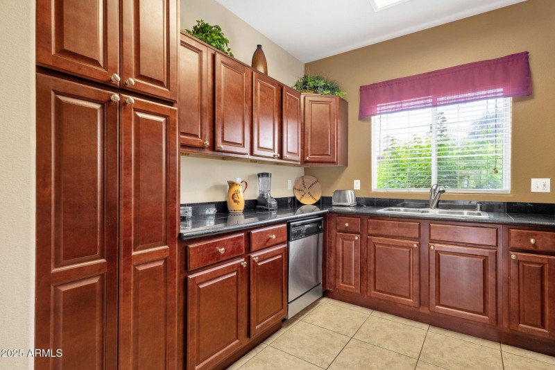 9-web-or-mls-5335-e-shea-blvd-1040