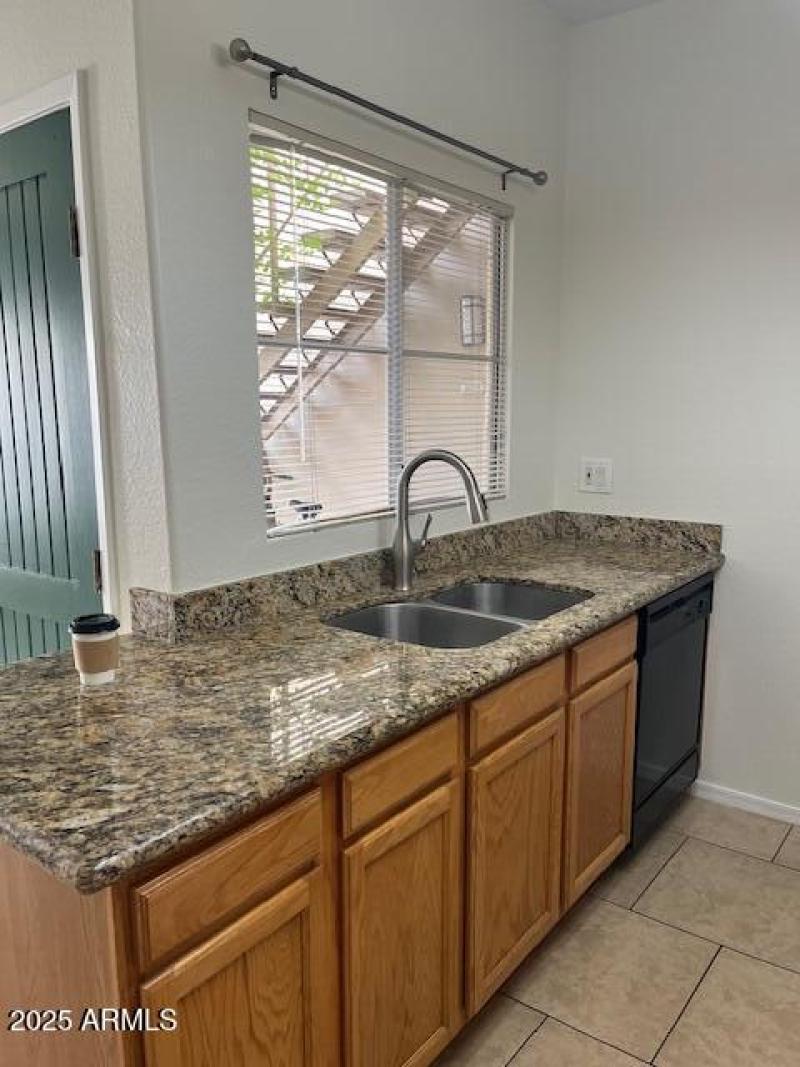 11333 N 92nd 1085 kit1