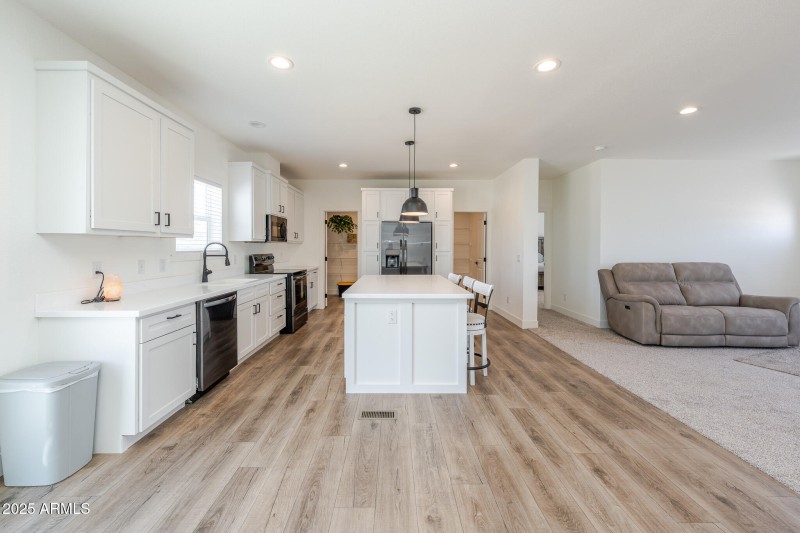 DSC02543-Enhanced-NR