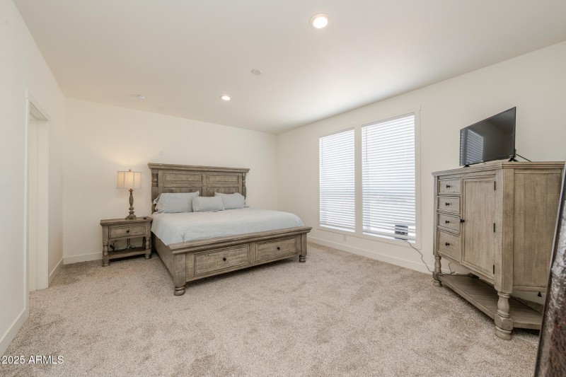 DSC02565-Enhanced-NR