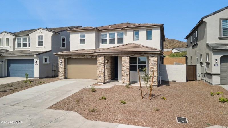 Lot 1032