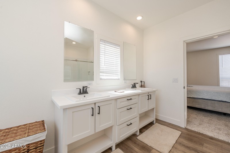 DSC02581-Enhanced-NR