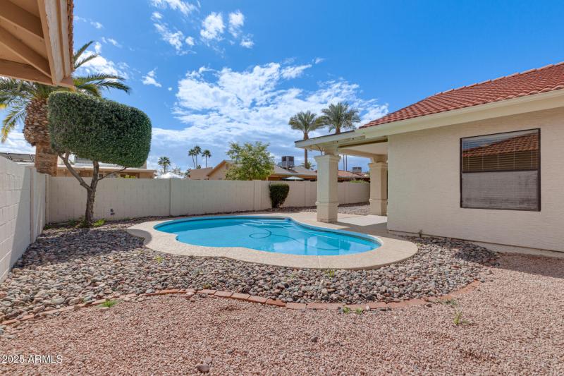 SIDE YARD/PRIVATE POOL