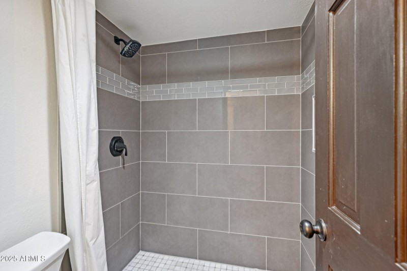 26-web-or-mls-E La Diosa Dr-S2109-026